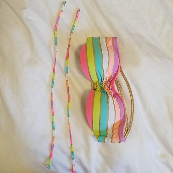 Victoria's Secret Bikini - Picture 3 of 6